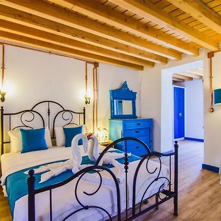 Kinali - Tradational Greek In Kayakoy Villa *